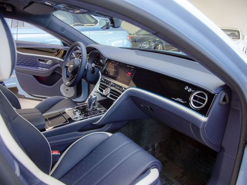 Used 2024 Bentley Continental GT S image 17