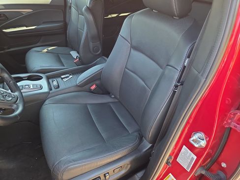 Used 2023 Honda Passport EX-L image 16