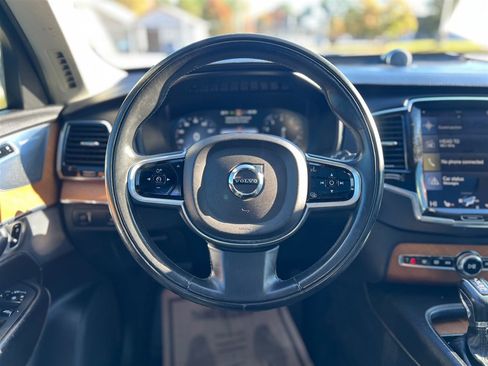 Used 2016 Volvo XC90 T6 Inscription w/ Vision Package image 34