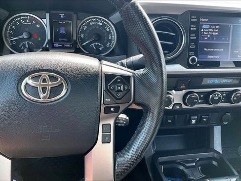 Certified 2023 Toyota Tacoma SR5 AWD/4WD image 20