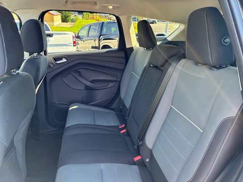 Used 2015 Ford Escape SE w/ Equipment Group 201A AWD/4WD image 25