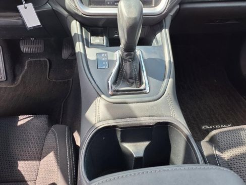Used 2023 Subaru Outback 2.5i image 14