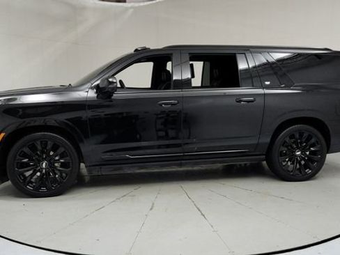 Certified 2026 Cadillac Escalade ESV Platinum Sport image 2