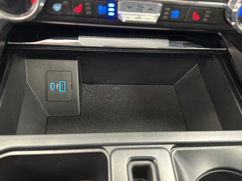 Used 2024 Ford F150 Lariat AWD/4WD image 22