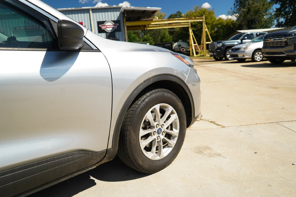 Used 2022 Ford Escape SE FWD image 18
