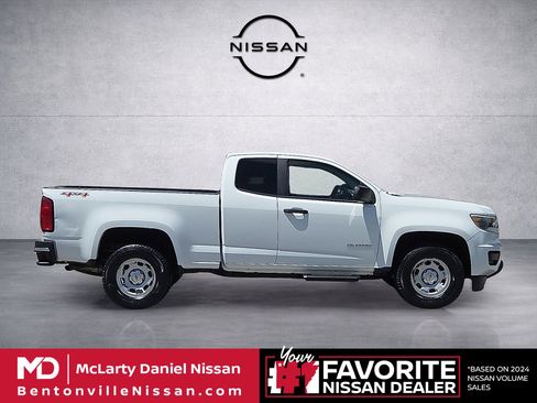 Used 2016 Chevrolet Colorado W/T w/ WT Convenience Package AWD/4WD image 6