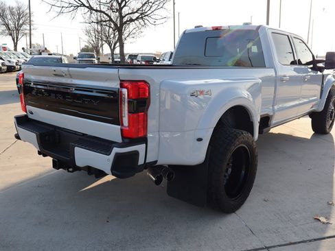 Used 2025 Ford F450 Platinum image 4