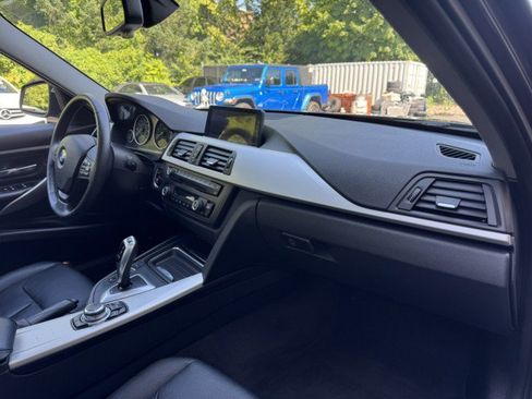 Used 2013 BMW 328i xDrive Sedan AWD/4WD image 37