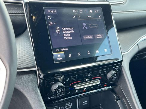 Used 2024 Jeep Grand Cherokee L Altitude image 23