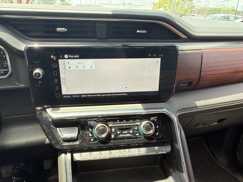 Used 2023 GMC Sierra 1500 Denali Ultimate AWD/4WD image 13