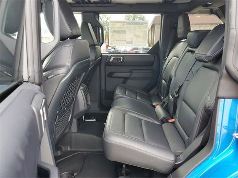 New 2025 Ford Bronco Badlands image 28