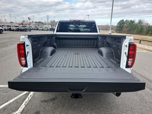 New 2026 GMC Sierra 2500 Pro AWD/4WD image 6