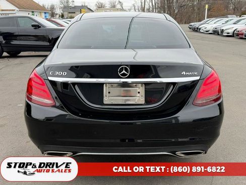 Used 2017 Mercedes-Benz C 300 C 300 4MATIC Sedan with Luxury w/ Premium 2 Package image 4