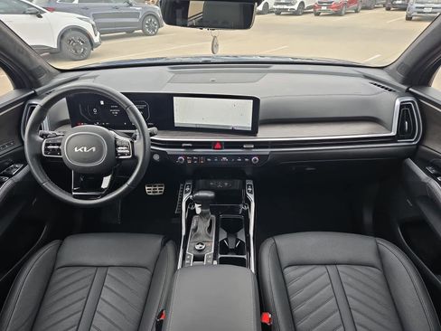 Certified 2025 Kia Sorento SX Prestige image 14