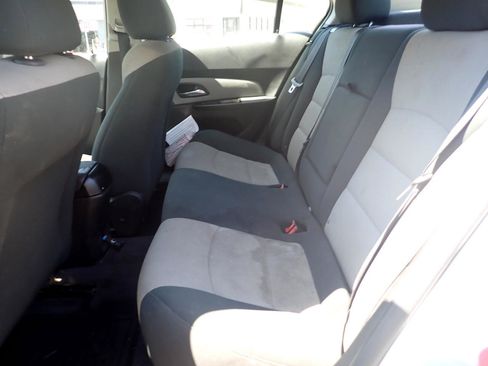 Used 2012 Chevrolet Cruze LS image 7