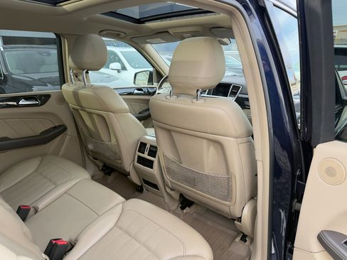 Used 2015 Mercedes-Benz GL 450 4MATIC image 29