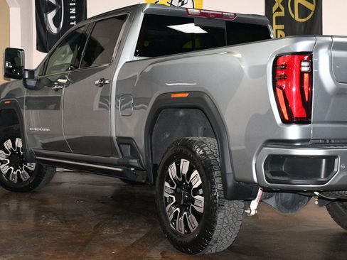 Used 2024 GMC Sierra 2500 Denali w/ Denali Reserve Package AWD/4WD image 55