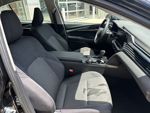 Used 2025 Toyota Camry LE w/ Convenience Package FWD image 26
