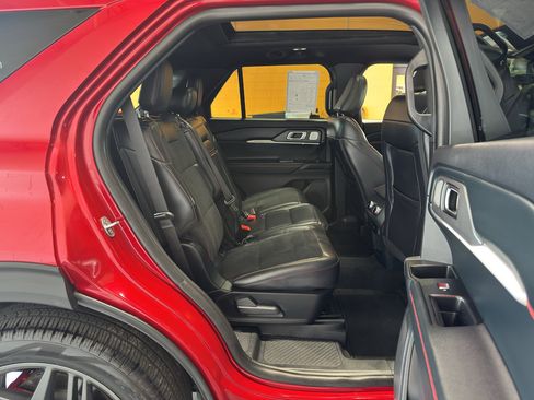 Used 2026 Ford Explorer ST AWD/4WD image 15