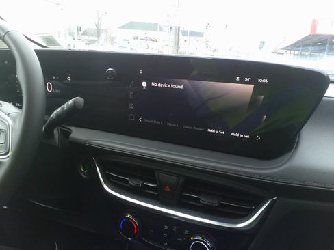 Used 2024 Buick Encore GX Sport Touring image 24