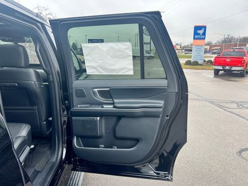 New 2025 Ford Expedition Max Platinum w/ Stealth Performance Package image 35