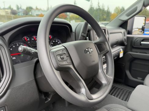 New 2026 Chevrolet Silverado 2500 Custom w/ Custom Value Package image 9