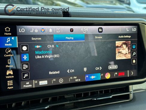 Certified 2025 Jeep Wrangler Unlimited Sahara AWD/4WD image 19