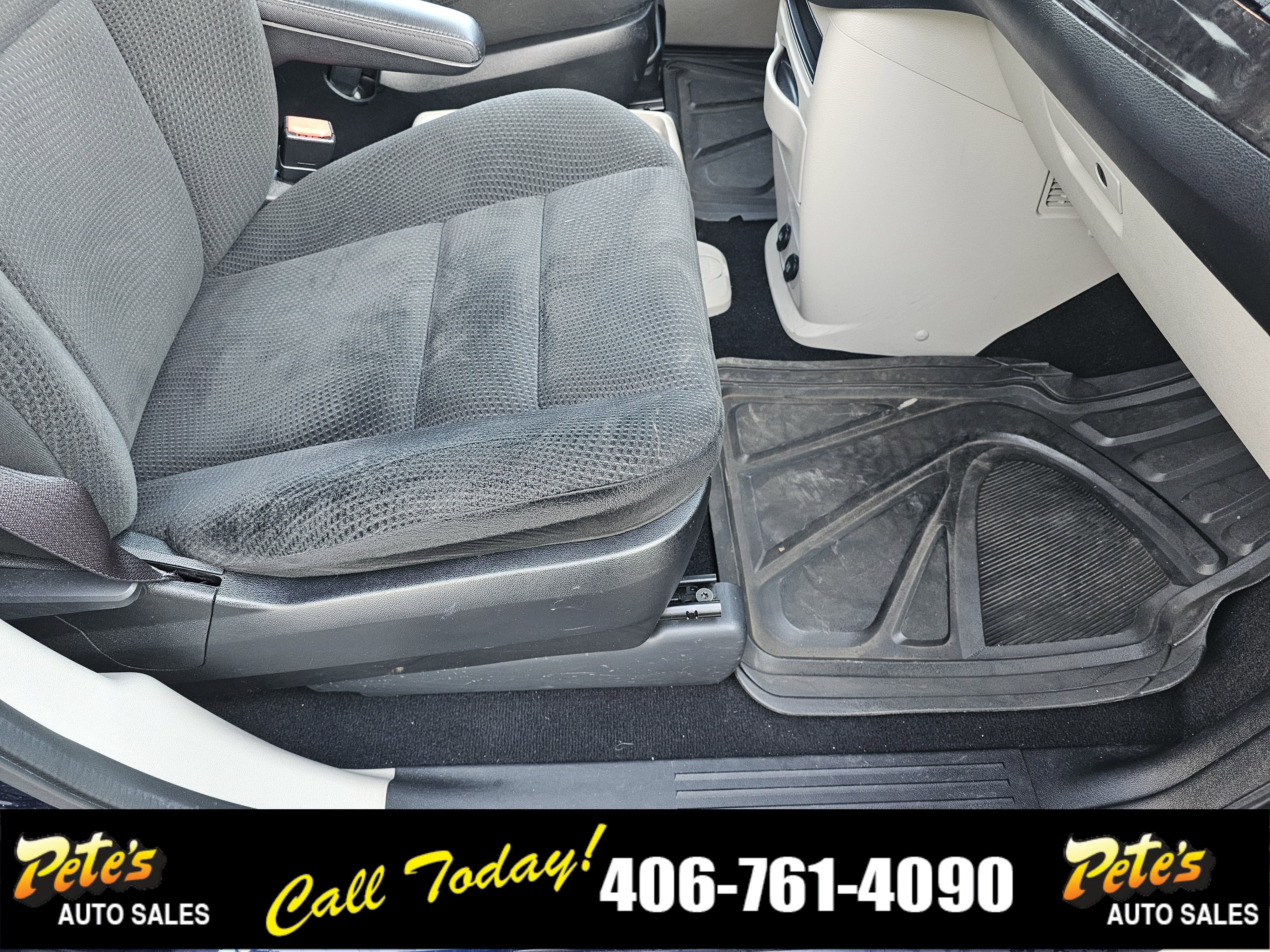 Used 2016 Dodge Grand Caravan SE w/ Quick Order Package 29E SE FWD image 16