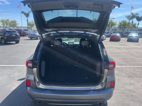 Used 2024 Ford Escape ST-Line image 59