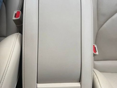 Used 2022 Toyota Highlander Platinum AWD/4WD image 29