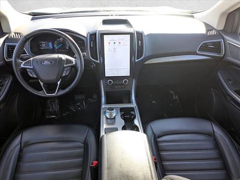 Used 2023 Ford Edge SEL image 16