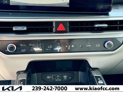 New 2026 Kia Sorento S w/ S Panoramic Sunroof Package image 32