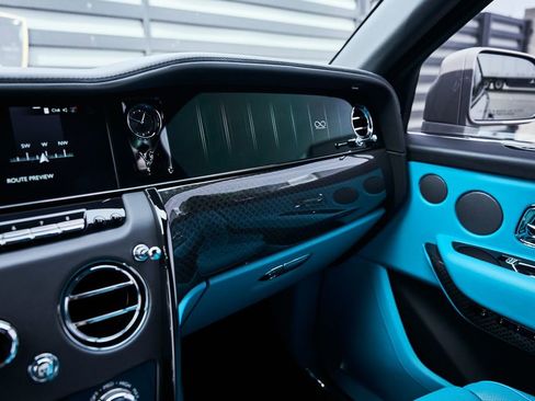 Used 2025 Rolls-Royce Cullinan Black Badge image 86