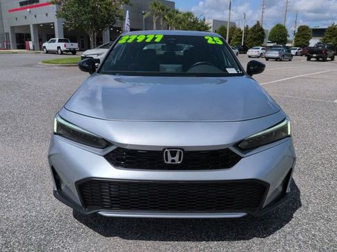 Used 2025 Honda Civic Sport Touring image 9