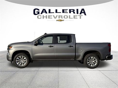 New 2026 Chevrolet Silverado 1500 Custom image 4
