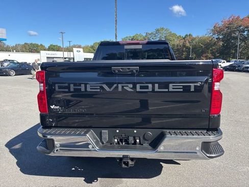 Used 2022 Chevrolet Silverado 1500 LT w/ Safety Package AWD/4WD image 5