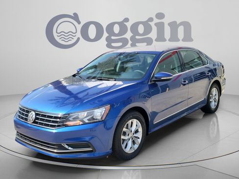 Used 2017 Volkswagen Passat 1.8T S FWD image 1
