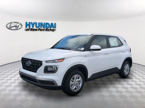 New 2026 Hyundai Venue SE FWD image 1