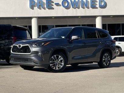 Used 2024 Toyota Highlander LE