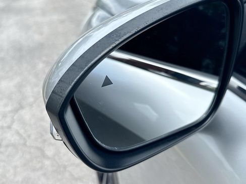 Used 2024 Mitsubishi Outlander SE FWD image 16