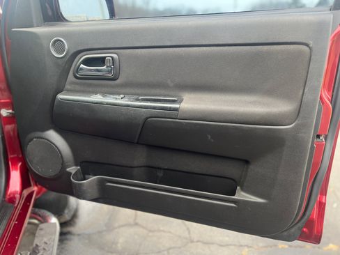 Used 2011 Chevrolet Colorado LT image 32