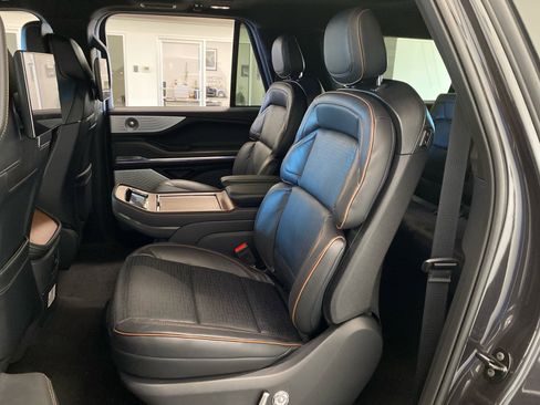 New 2025 Lincoln Navigator L Black Label image 13