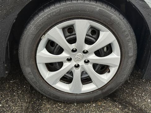 Used 2023 Toyota Corolla LE image 9