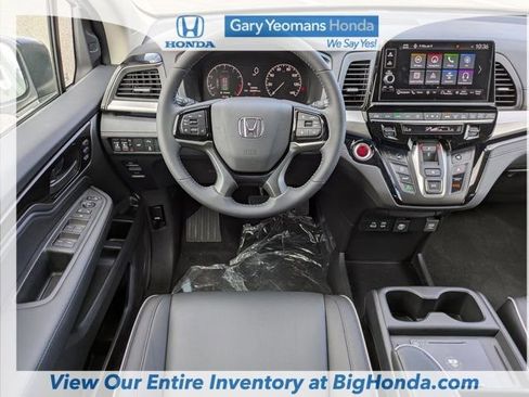 New 2026 Honda Odyssey Touring image 16