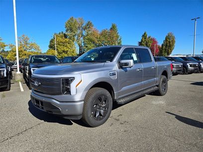 New 2025 Ford F150 Lightning Lariat w/ Max Trailer Tow Package