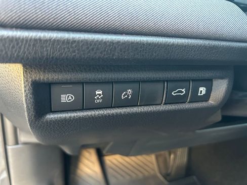 Used 2026 Toyota Camry LE FWD image 17