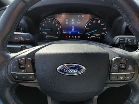 Used 2020 Ford Explorer XLT image 35