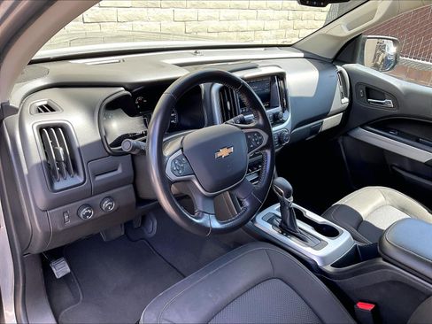 Used 2022 Chevrolet Colorado LT w/ Safety Package AWD/4WD image 14