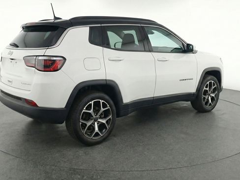 Used 2025 Jeep Compass Limited AWD/4WD image 9