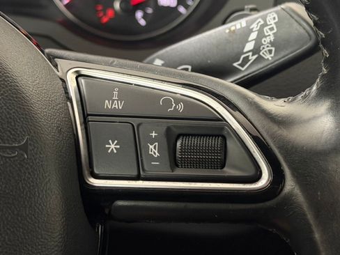 Used 2016 Audi Q3 2.0T Prestige w/ Prestige Package AWD/4WD image 16